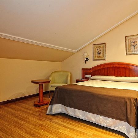 Hotel Alisi Aranda de Duero Eksteriør bilde