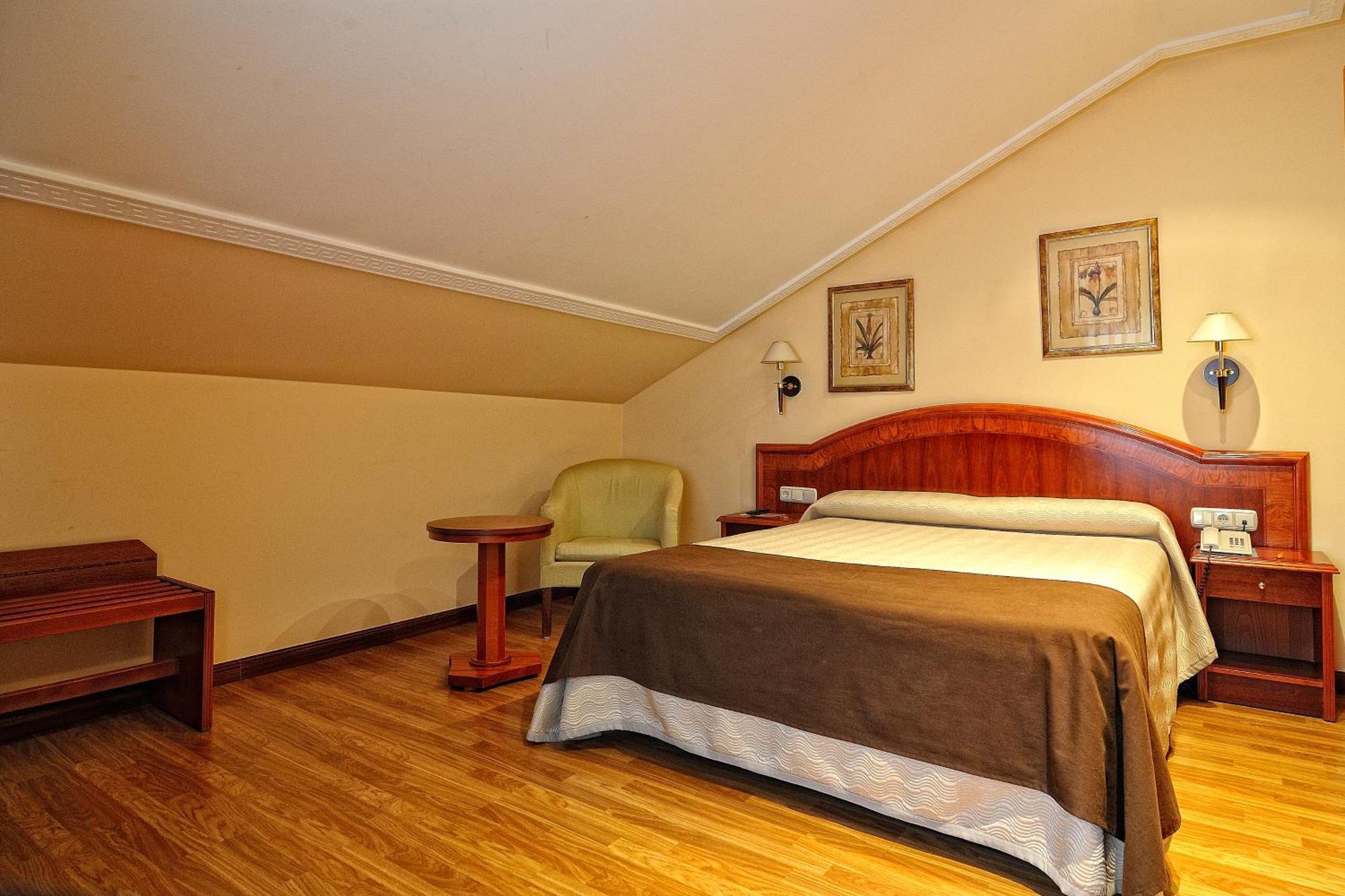 Hotel Alisi Aranda de Duero Eksteriør bilde